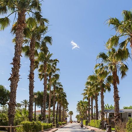 Готель Camping Estival Vendrell Platja Комарруга Екстер'єр фото